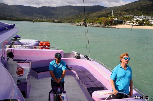 Ausfahrt aus dem Hafen von Airlie Beach Ausfahrt aus dem Hafen von Airlie Beach