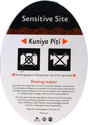 Kuniya Piti - Uluru - Fotovorbot
