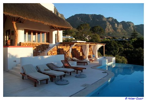Blick vom Pool des Camps Bay Ridge Guest House - Kapstadt Blick vom Pool des Camps Bay Ridge Guest House - Kapstadt
