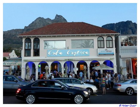 Camps Bay Victoria Road am Abend Camps Bay Victoria Road am Abend