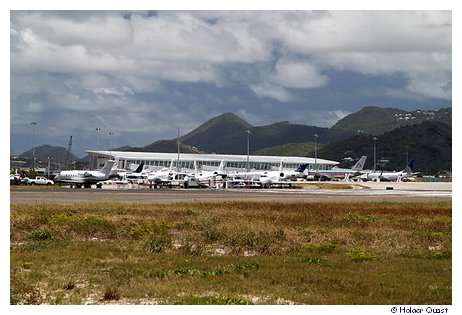 Princess Juliana Airport - St Maarten - Mahoe Beach - St Maarten Princess Juliana Airport - St Maarten - Mahoe Beach - St Maarten