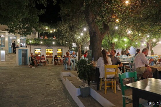 Taverne in der Chora von Folegandros