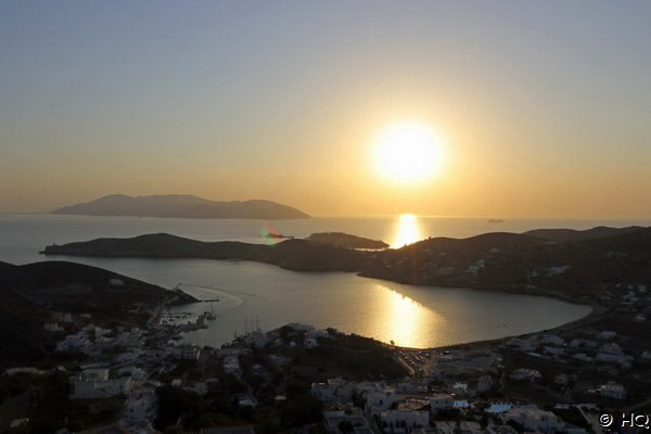 Sonnenuntergang vom Kirchenh�gel der Chora - Ios