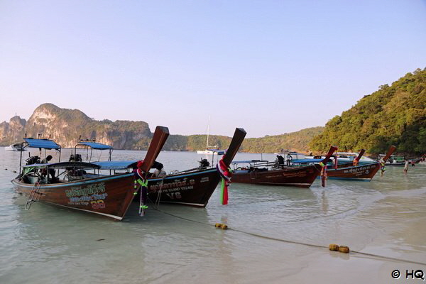 Longtrail Boats am Monkey Beach - Phi Phi Don