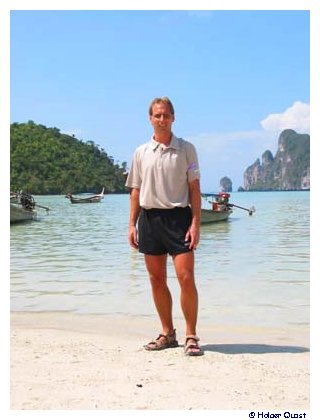 Phi Phi Island- Lodalum Bay Phi Phi Island- Lodalum Bay