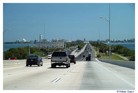 Zufahrt nach Miami Beach I 195, - der Julia Tuttle Causeway