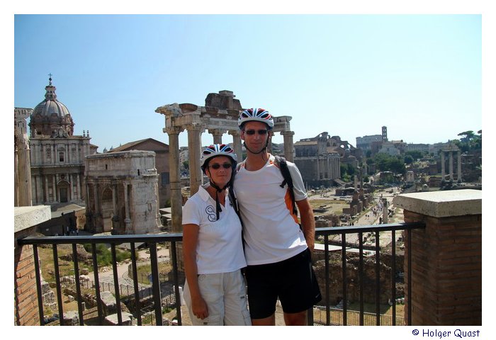 Ela und Holger vor dem Forum Romanum