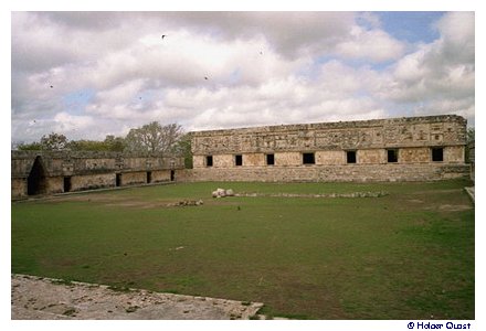 Uxmal - Nonnenviereck (Cuadrangulo de las Monjas) 