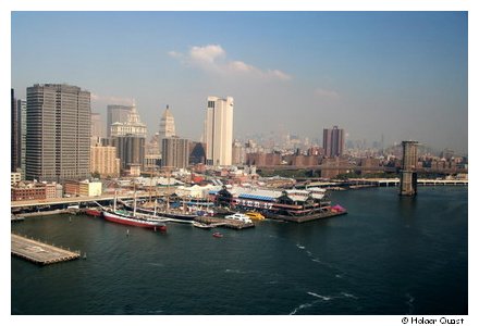Pier 17 -  Manhatten - New York City aus der Luft