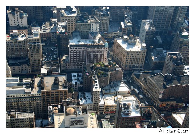 Blick vom Empire State Building auf die Straen von New Vork City