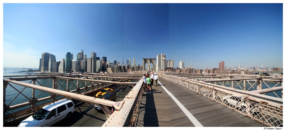Blick von der  Brooklyn Bridge  auf  die Skyline von Manhattan