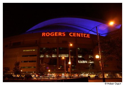 Rogers Centre at night Rogers Centre at night