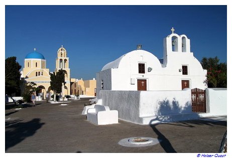 Kirchen in Oia - Santorini