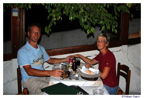Holger und Ela in der Taverne Simos Holger und Ela in der Taverne Simos