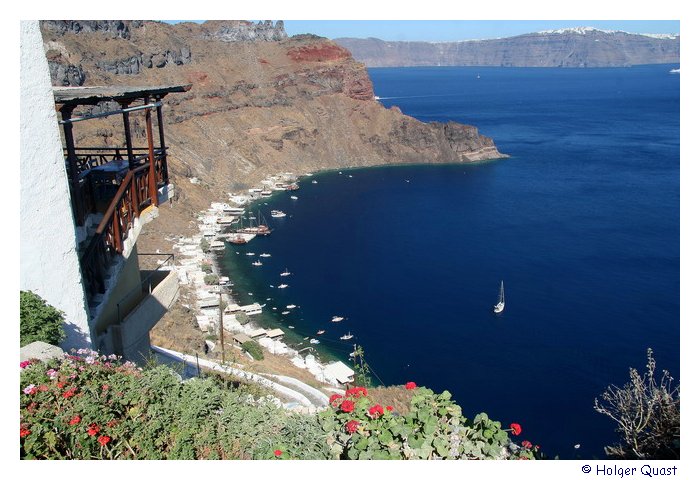 Blick von Manolas auf die Bucht von Thirassia - Santorini