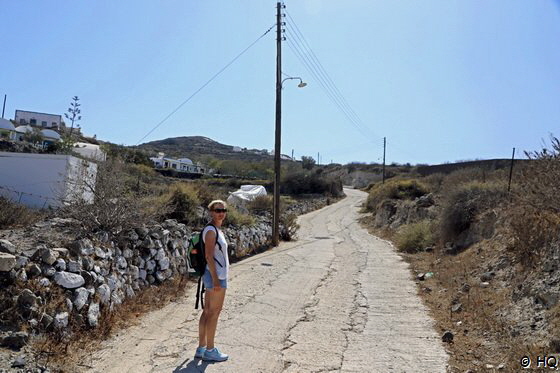 Wanderung Manolas zum Kloster Kimisi Theotokou auf Thirassia Santorini