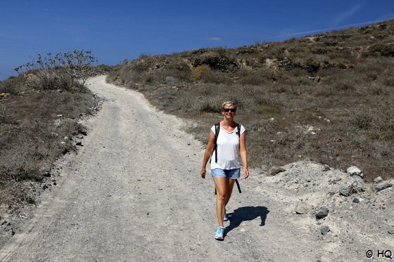 Wanderung Manolas zum Kloster Kimisi Theotokou auf Thirassia Santorini