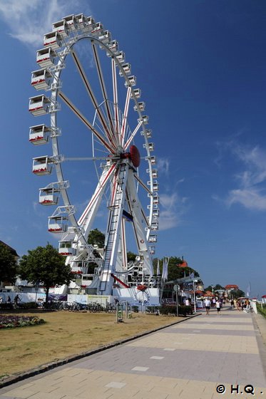 Riesenrad auf dem Baltic-Platz in Khlungsborn