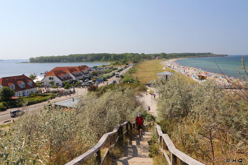 Blick vom Schmiedeberg auf den Salzhaff, die Halbinsel Wustrow  und den Strand in Rerik Ostsee