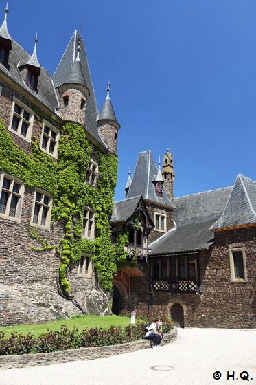 Innenhof der Reichsburg in Cochem Innenhof der Reichsburg in Cochem