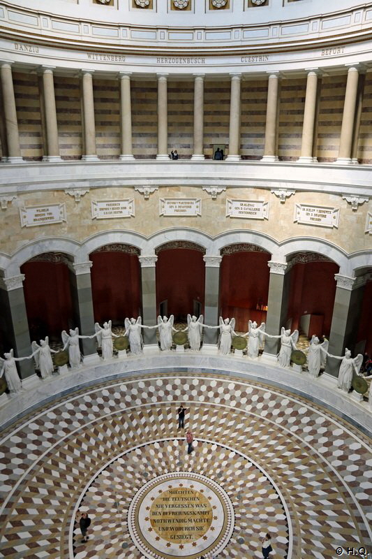 Innenansicht Befreiungshalle Keilheim
