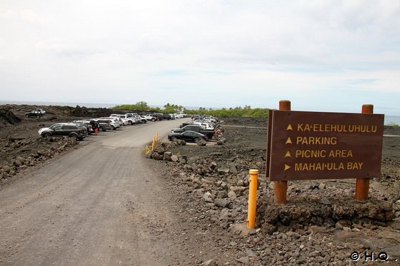 Zufahrt und Parkplatz Kekaha Kai State Park
