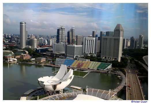 Blick aus unserm Zimmer im Marina Bay Sands Hotel- Singapur