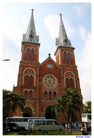 Kathedrale Notre Dam in Saigon am Platz der Pariser Kommune