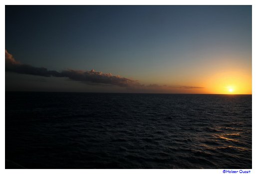 Sonnenuntergang währende der Kreuzfahrt