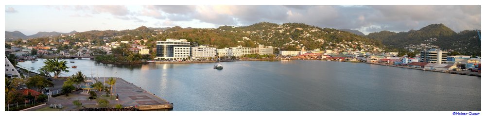 Castries Panorama vom Deck der MS2 - St. Lucia