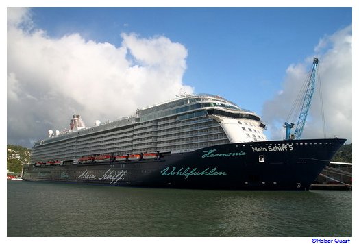 Mein Schiff 5 vor St Lucia Mein Schiff 5 vor St Lucia