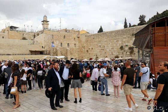 Vorplatz der Klagemauer in Jerusalem