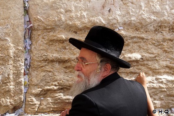 Zettel in der Klagemauer in Jerusalem Zettel in der Klagemauer in Jerusalem