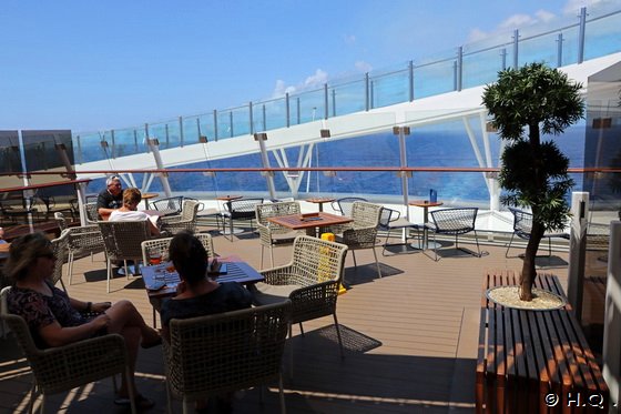 Außenalsterbar und Joggingstrecke - Mein Schiff 1 - TUI-Cruises Außenalsterbar und Joggingstrecke - Mein Schiff 1 - TUI-Cruises