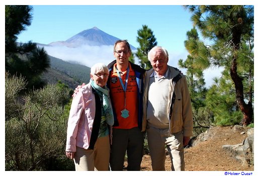 Meine Eltern und ich vor dem Teide