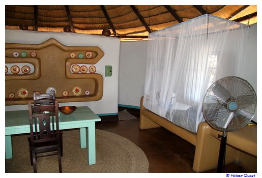 Drecksbude  Hotel Planet Baobab in  den Makgadikgadi Pans