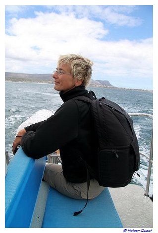 Ela genießt die Whale Watching Tour Ela genießt die Whale Watching Tour